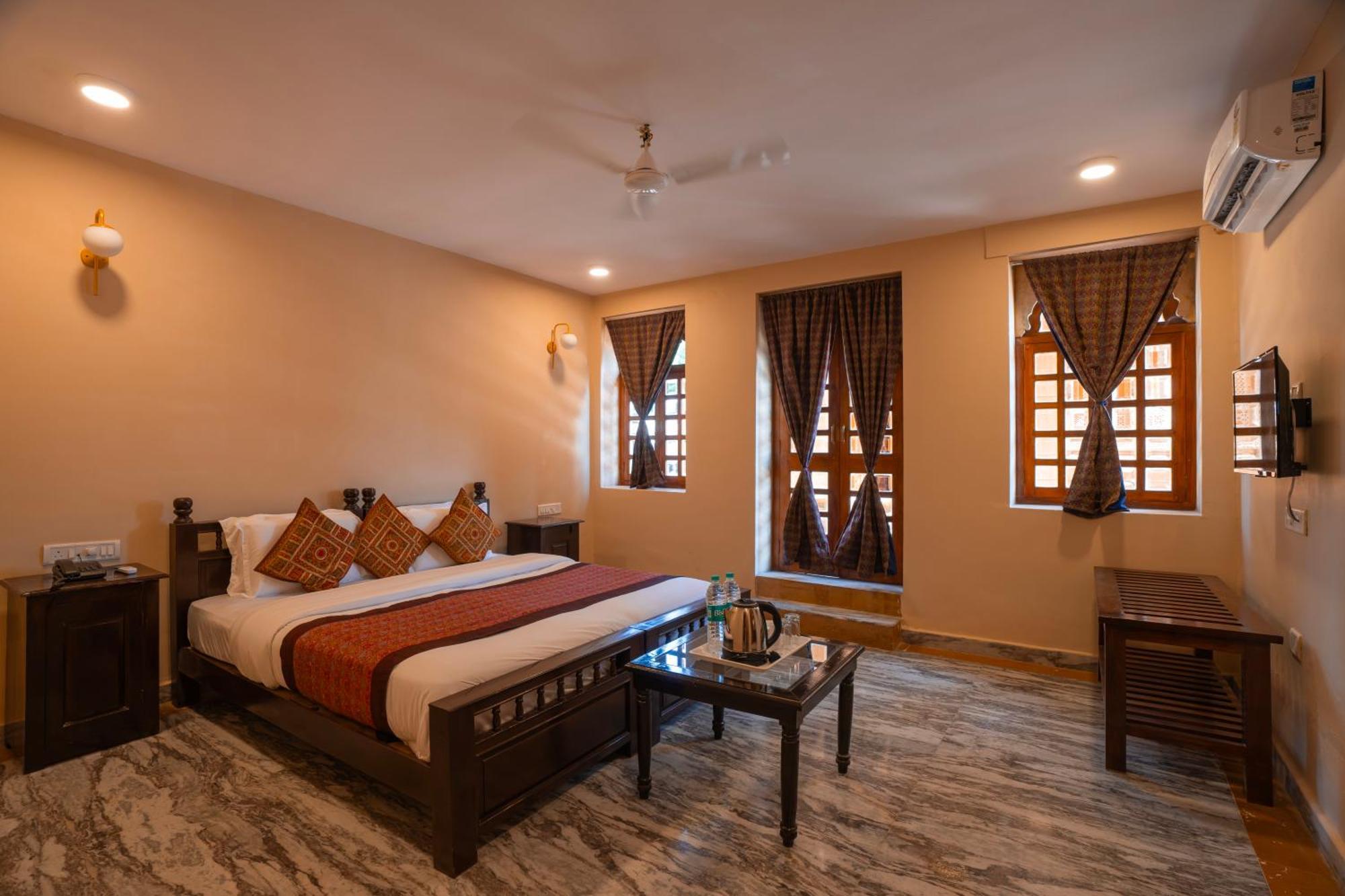 Hotel Helsinki House Jaisalmer Exteriör bild